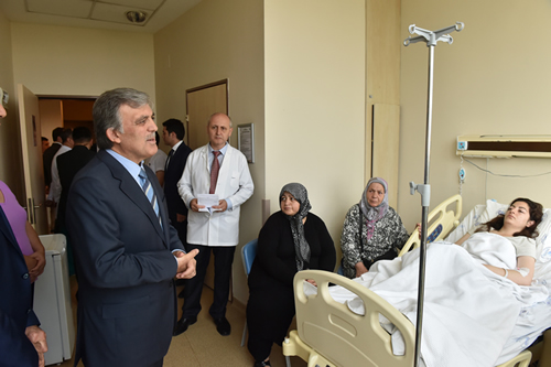 11. Cumhurbaşkanı Abdullah Gül’den Patlamada Yaralananlara Ziyaret